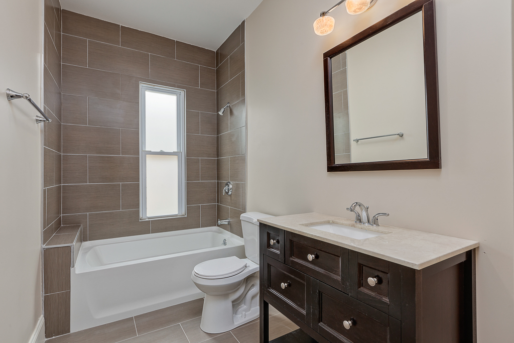 4 bed, 1 bath apartment for rent at 358 Meridian St Unit 1, East Boston — photo 13 of 14