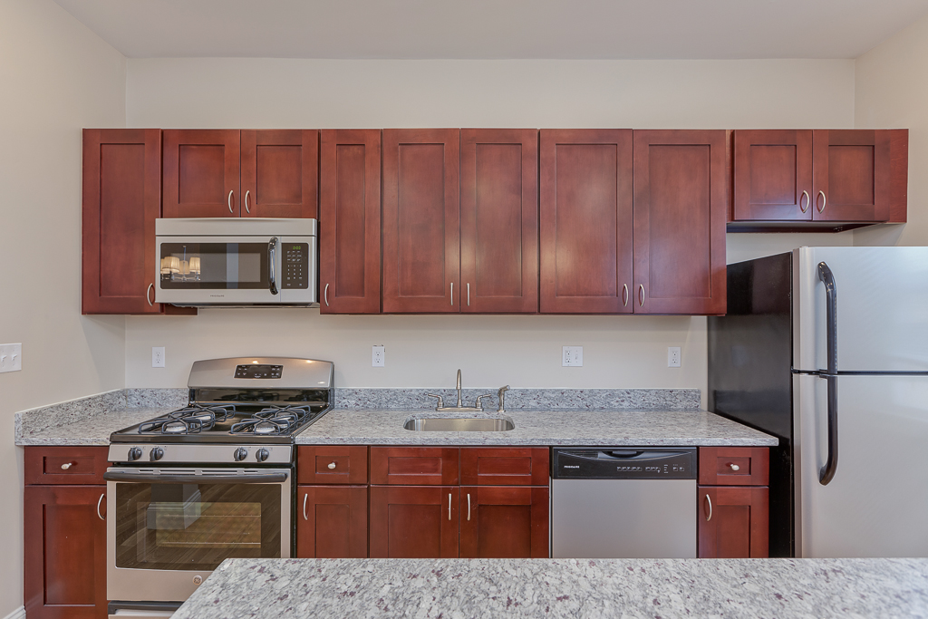 4 bed, 1 bath apartment for rent at 358 Meridian St Unit 1, East Boston — photo 2 of 14