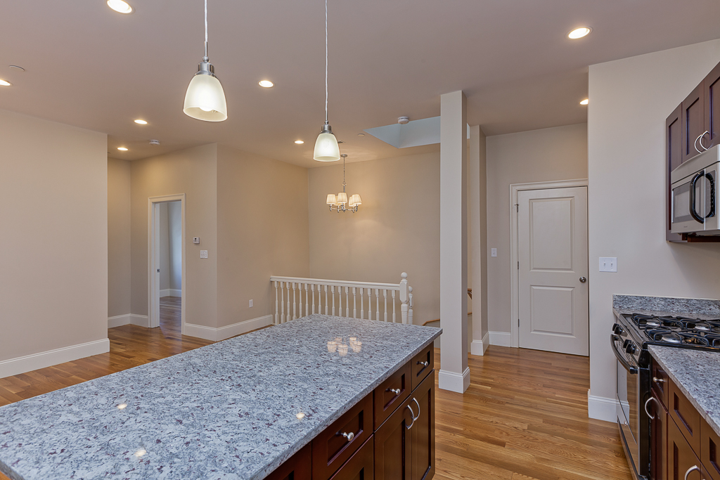 4 bed, 1 bath apartment for rent at 358 Meridian St Unit 1, East Boston — photo 4 of 14