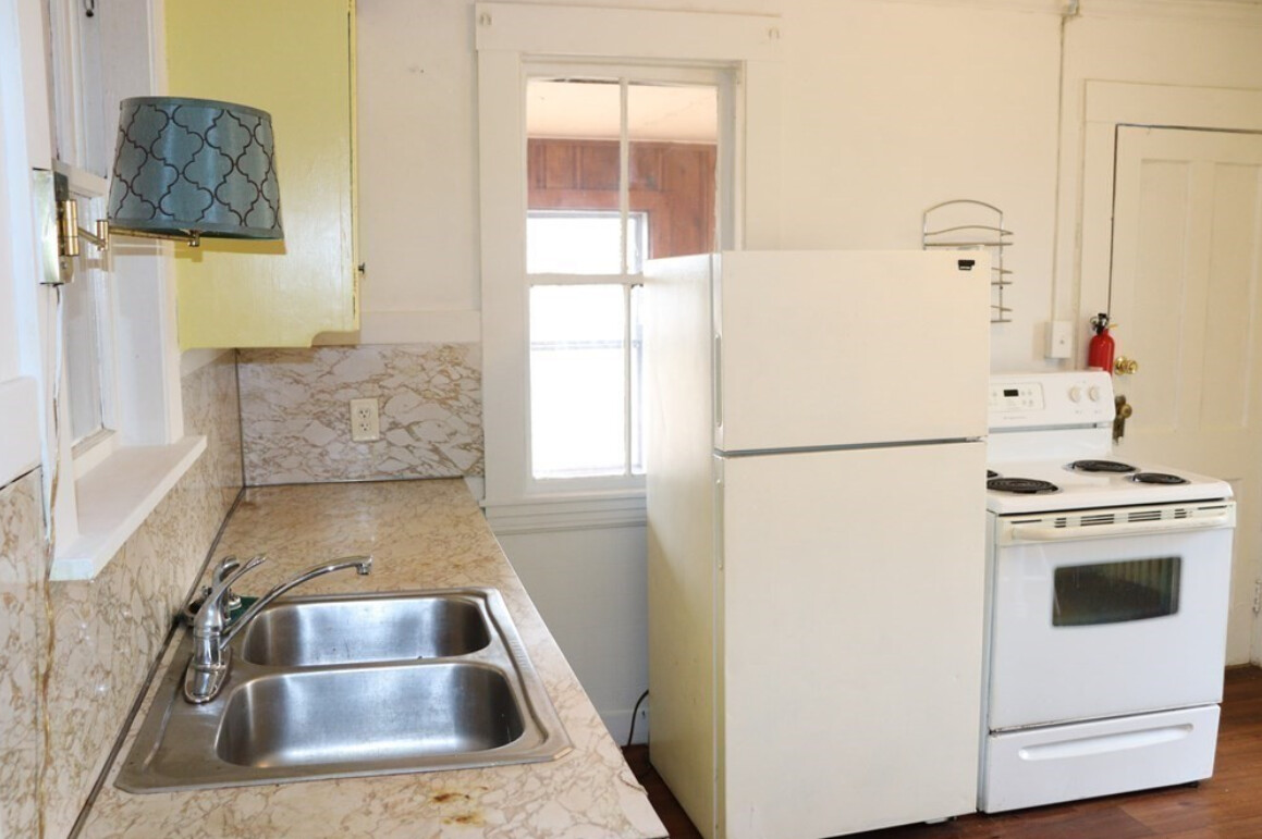 95 Mutton Ln, Weymouth