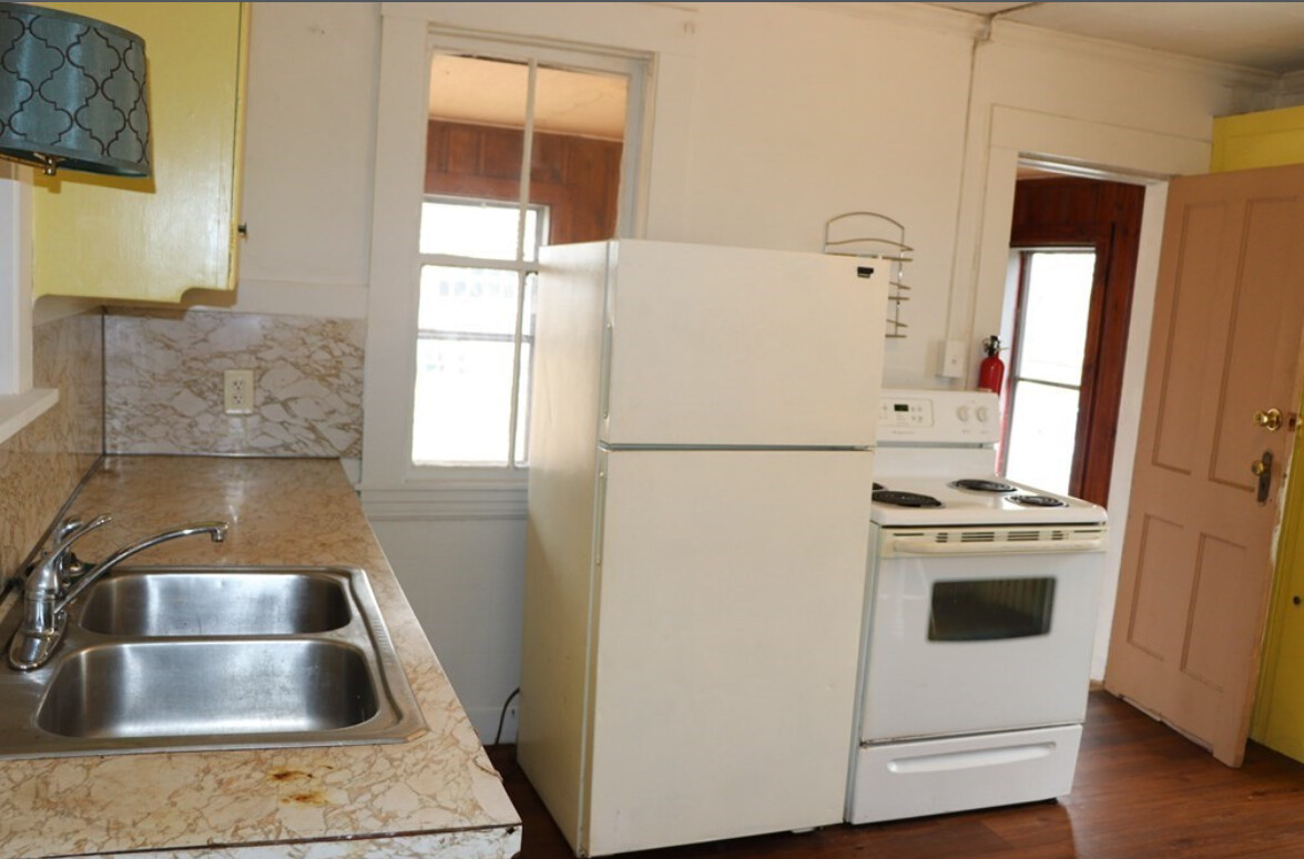 95 Mutton Ln, Weymouth