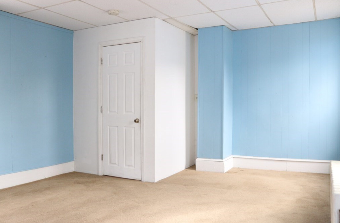 95 Mutton Ln, Weymouth