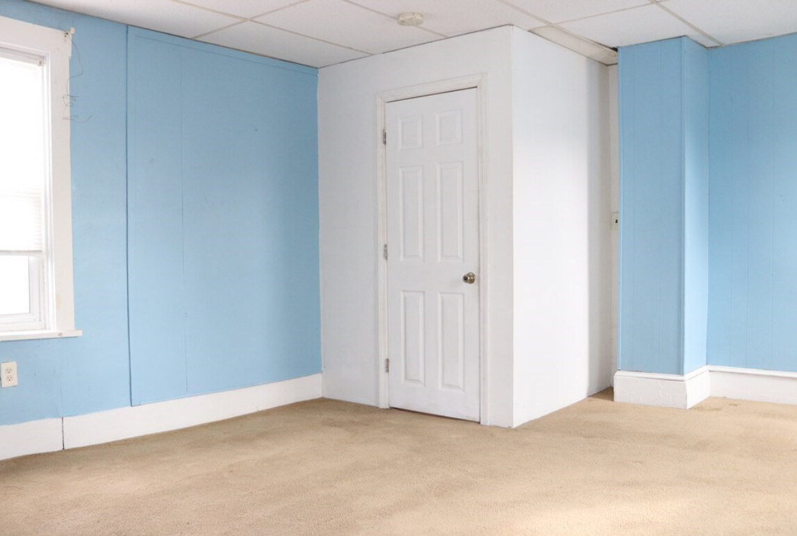 95 Mutton Ln, Weymouth