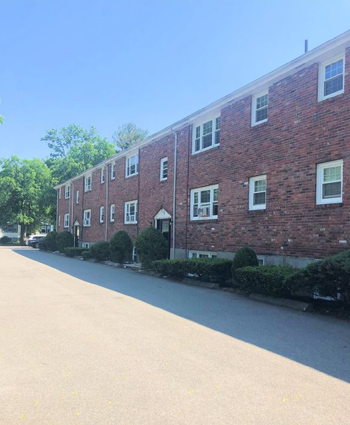 112 Greenleaf St, Quincy