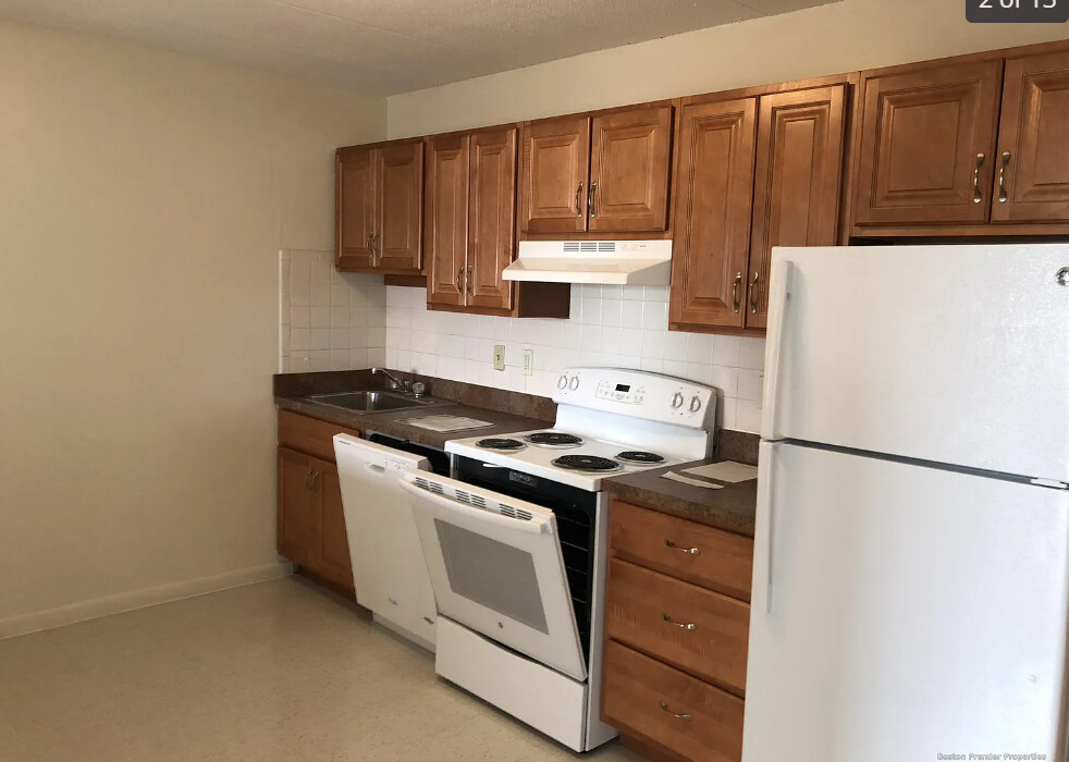 182 Quincy Ave, Quincy