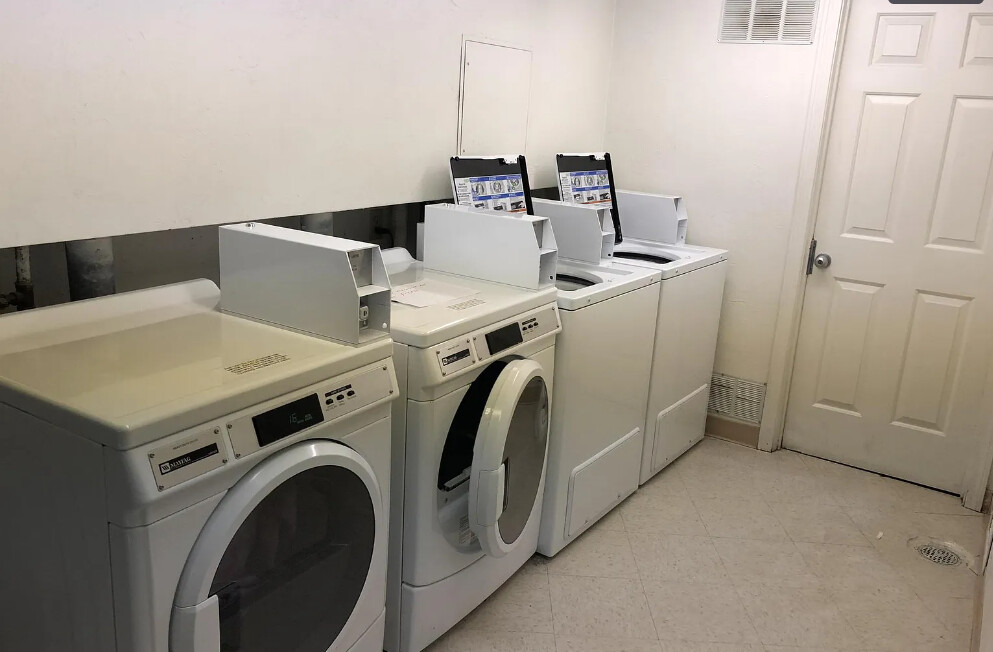 182 Quincy Ave, Quincy