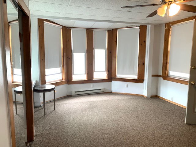 37 Holbrook Ave, Braintree