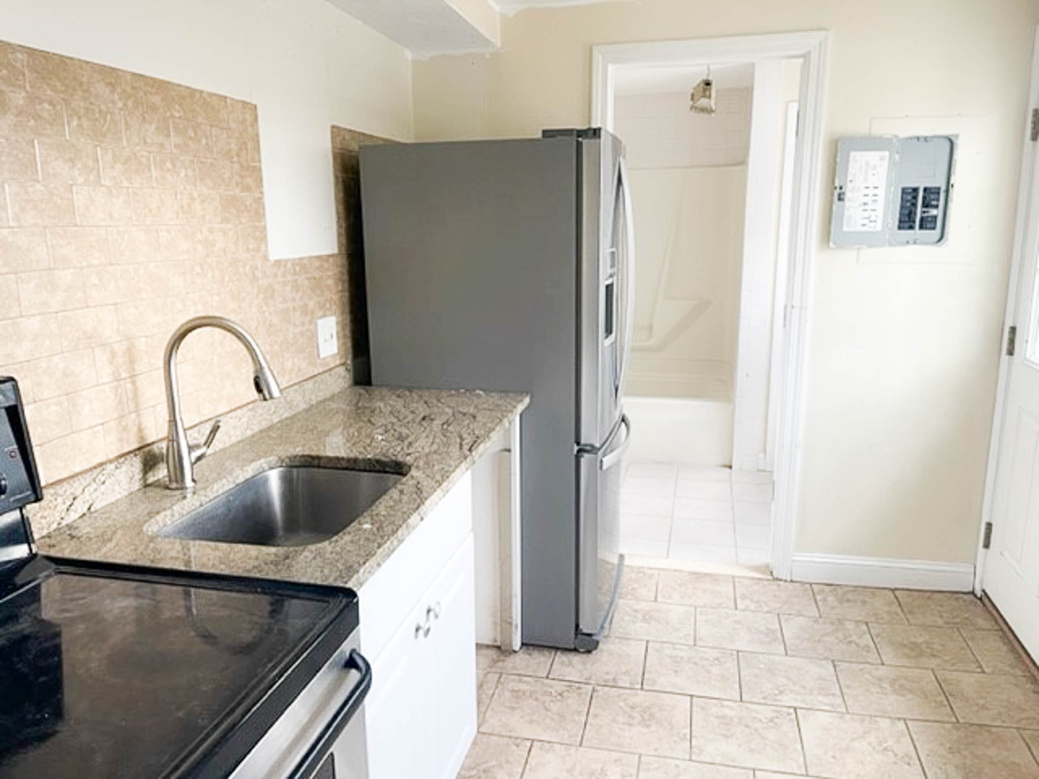 2222 Washington St, Canton