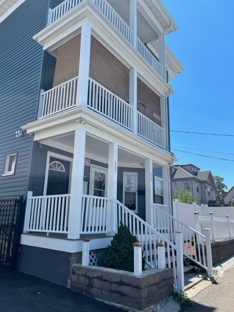 436 Warren Ave. - 2,400USD / month