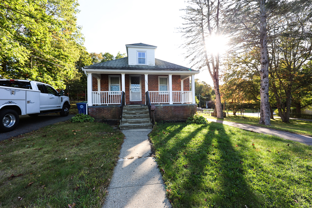 354 Pond St., Braintree, MA - 3,150 USD/ month