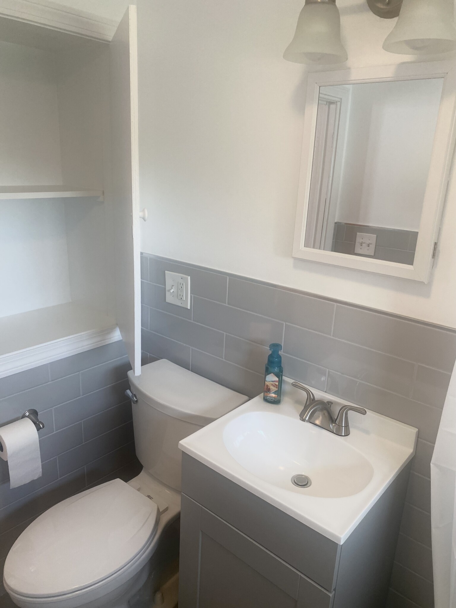 324 American Legion Hwy, Revere