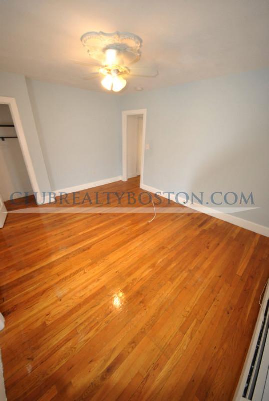 23 Beechcroft St, Oak Square