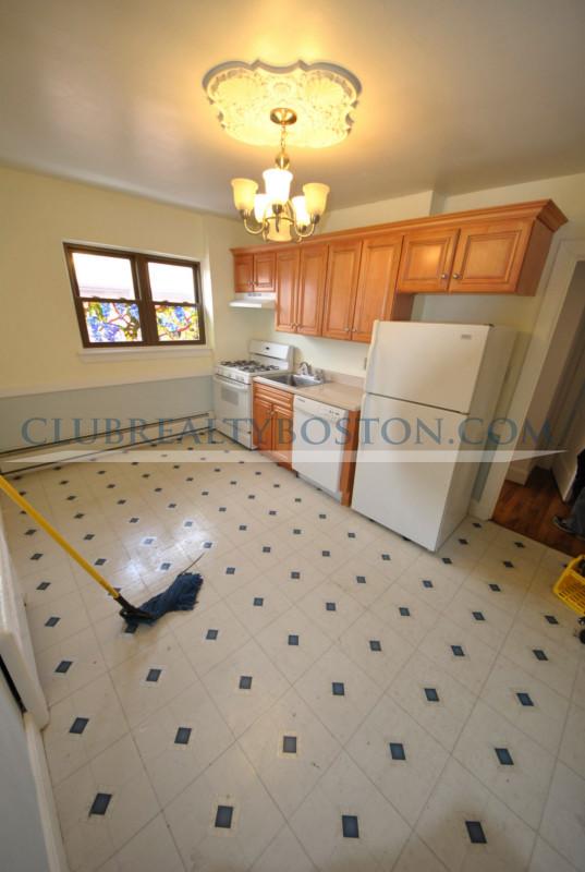 23 Beechcroft St, Oak Square