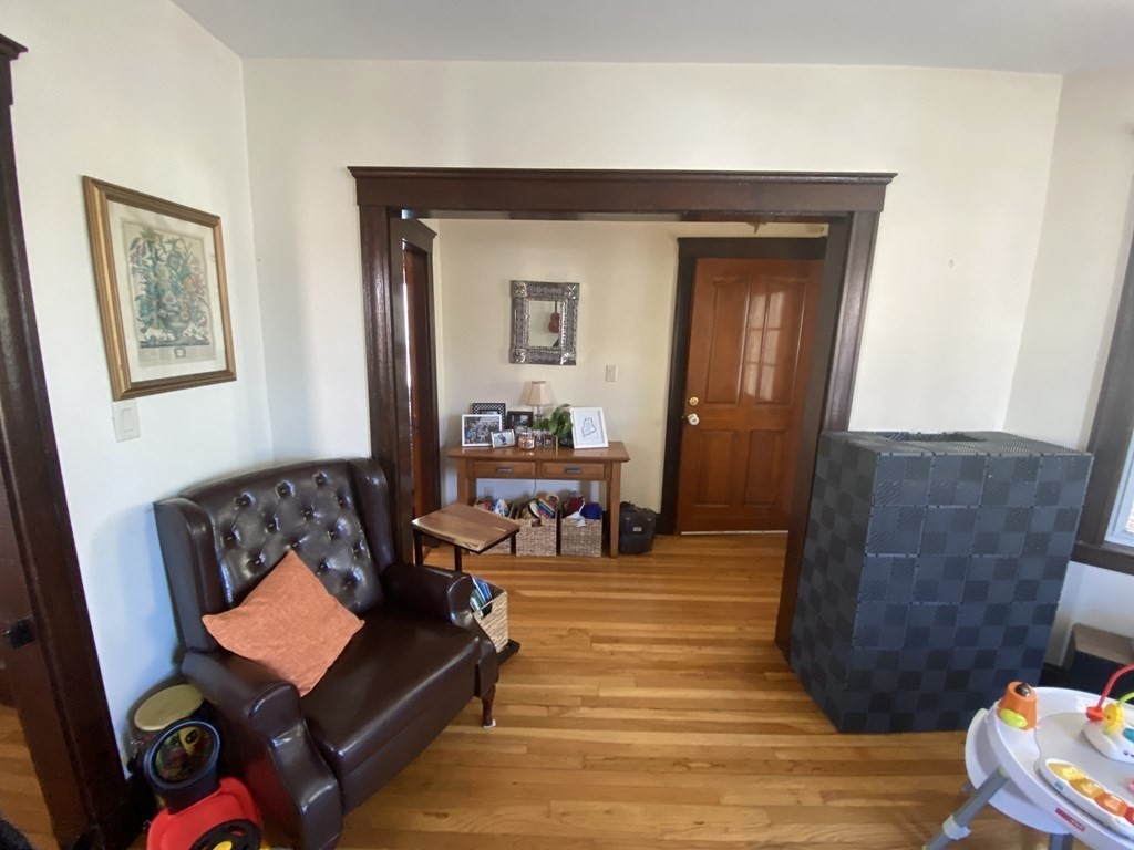 18 Stellman Rd, Roslindale