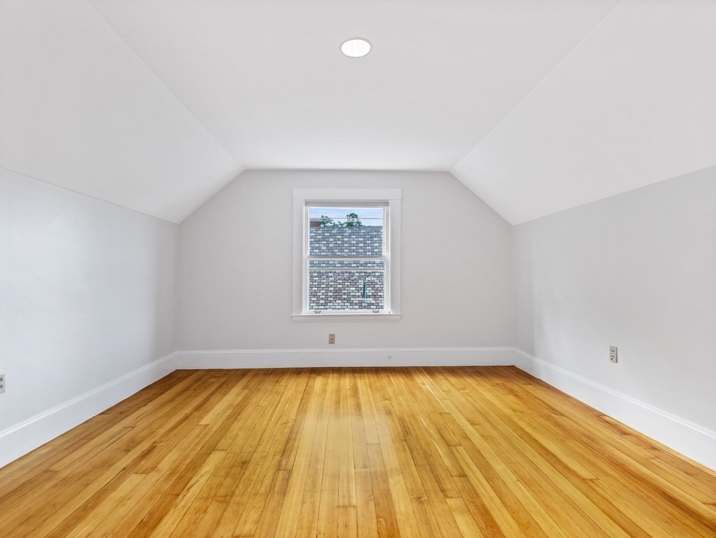 82 Beacon St, Chestnut Hill