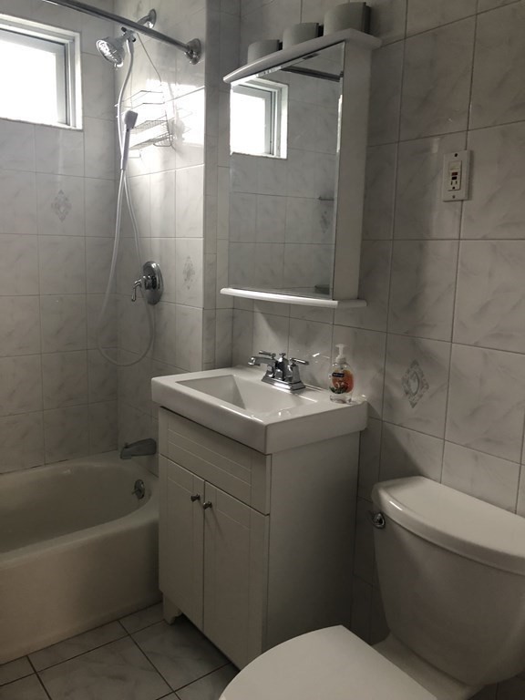 18 Stellman Rd, Roslindale