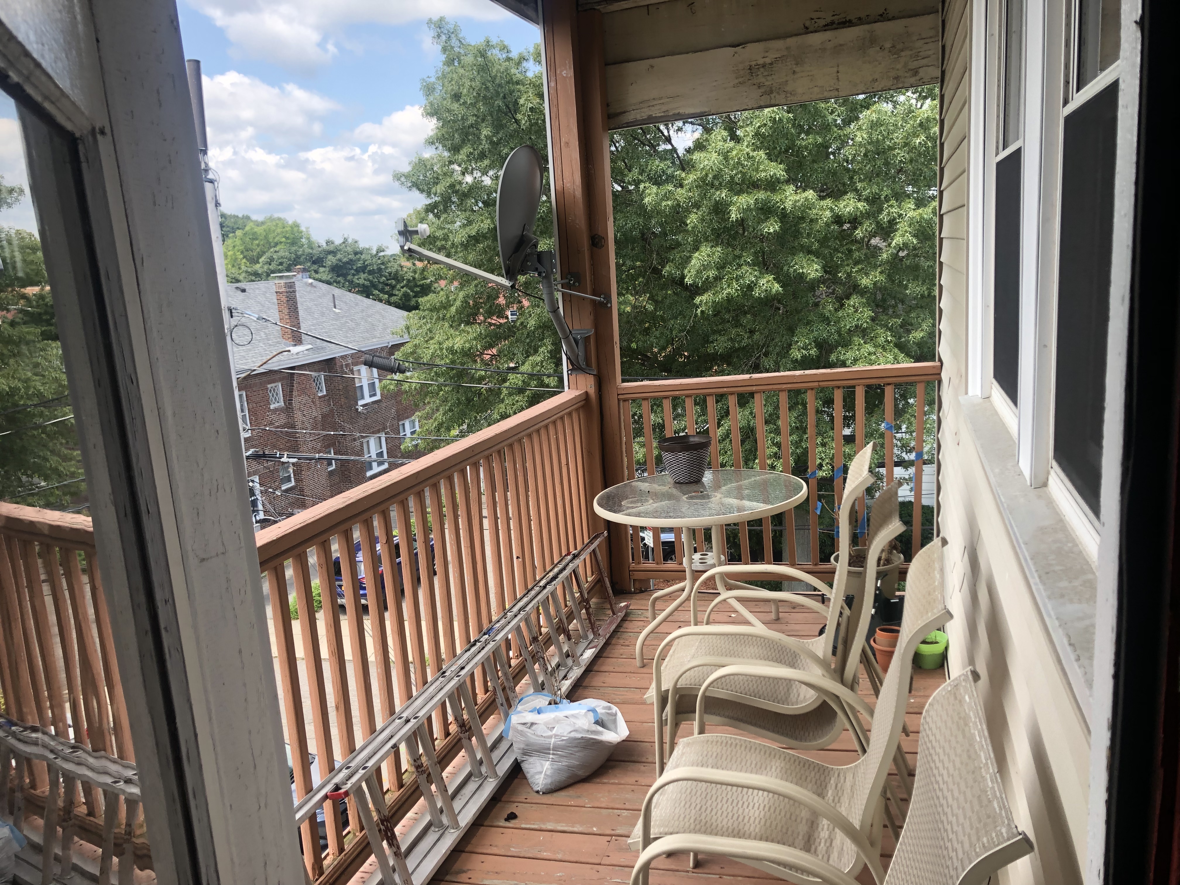 4 bed, 1 bath apartment for rent at 28 Claymoss Rd Unit 3, Brighton — photo 4 of 14