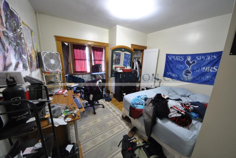 https://ygl-photos.s3.us-west-004.backblazeb2.com/1310975.jpg