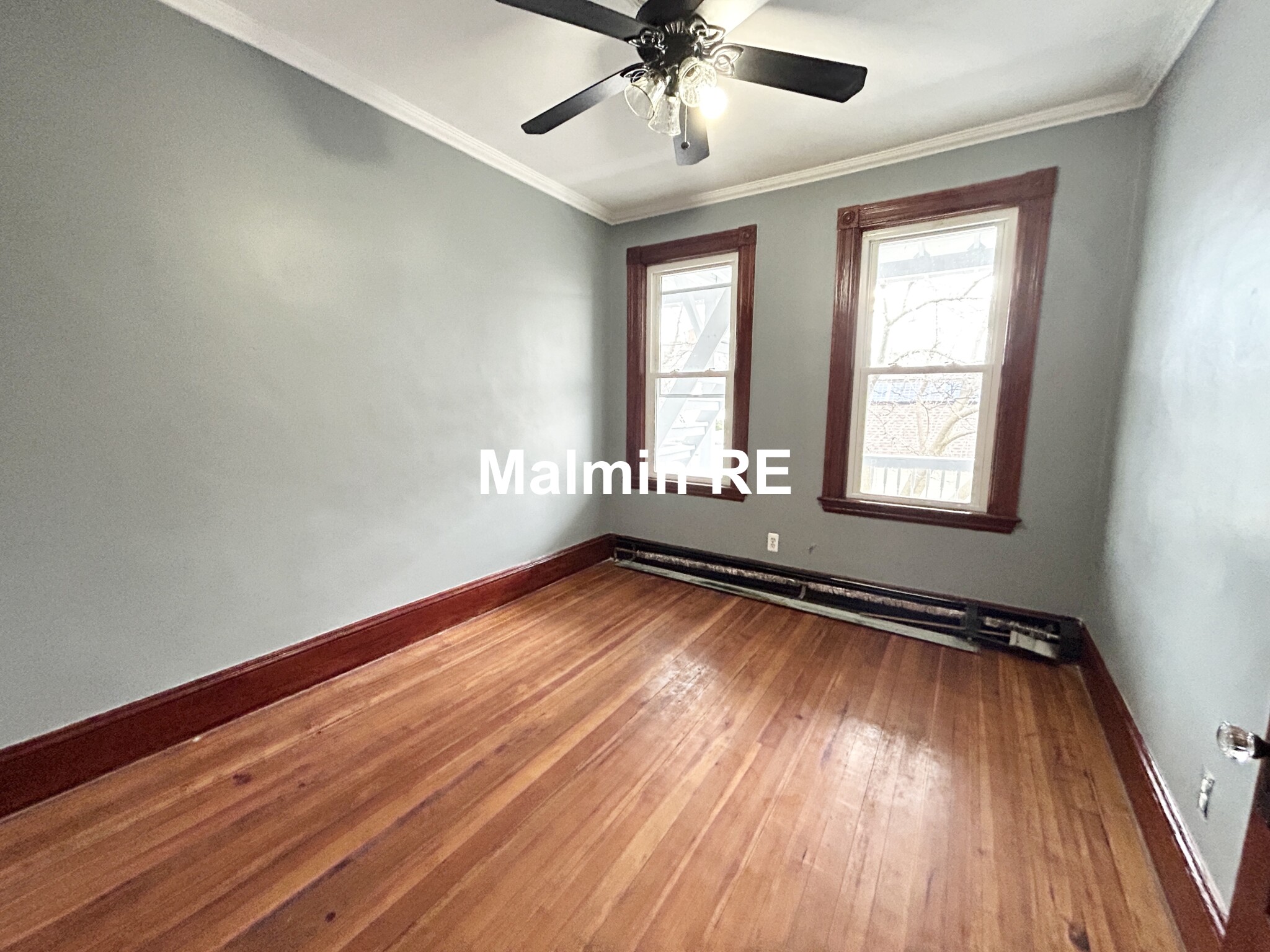 22 Wakalluh St, Roxbury