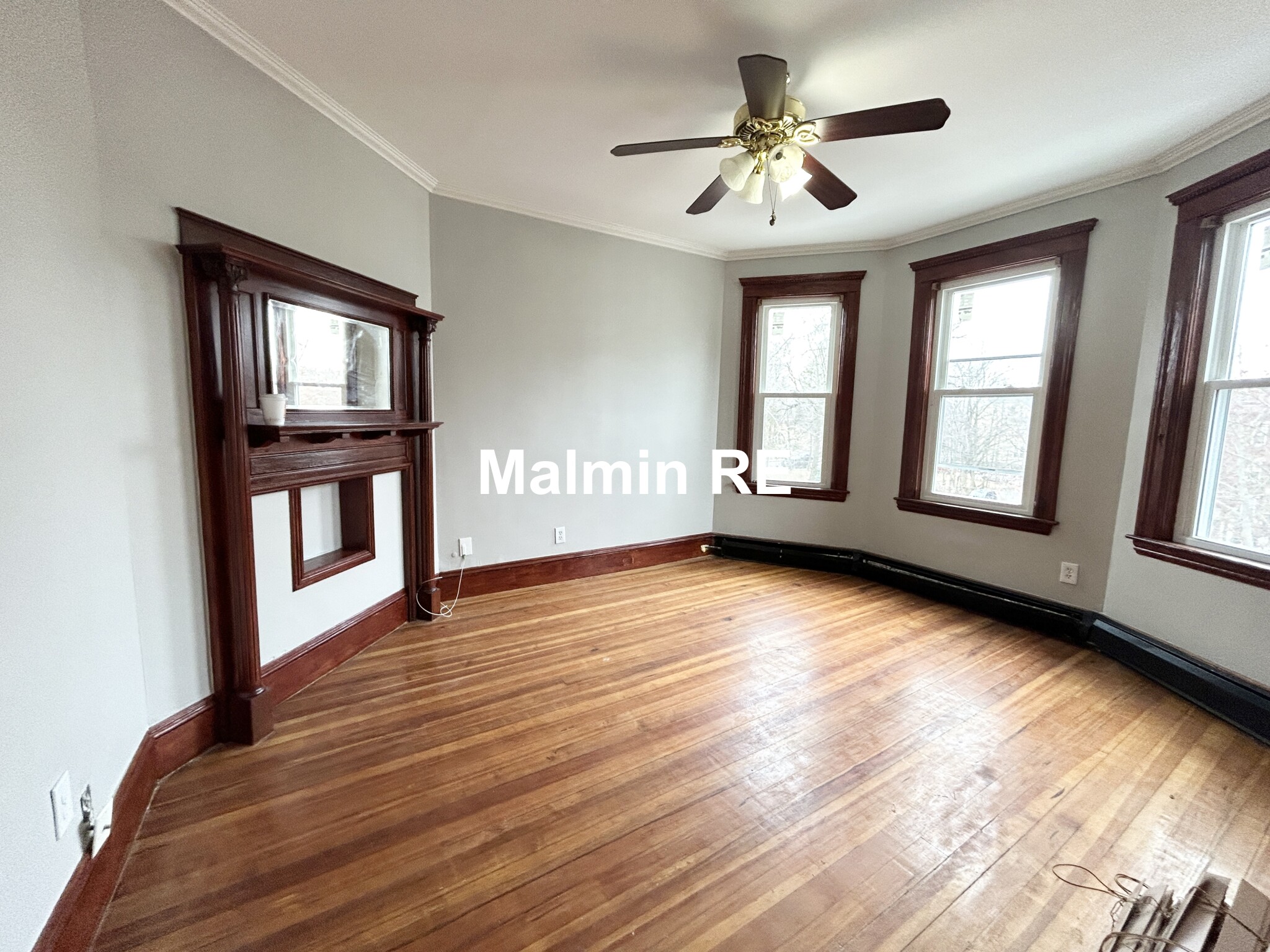 22 Wakalluh St, Roxbury