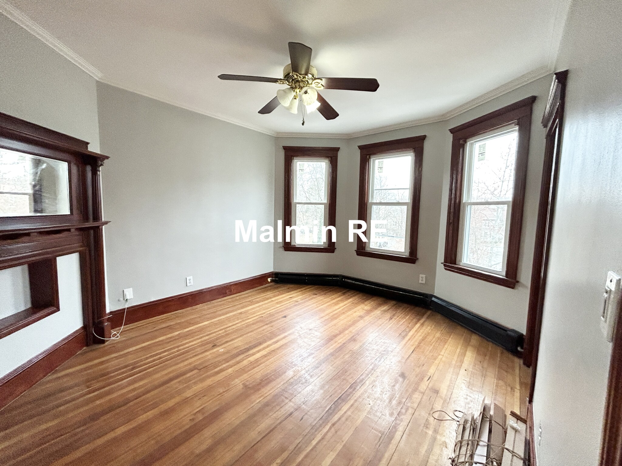 22 Wakalluh St, Roxbury