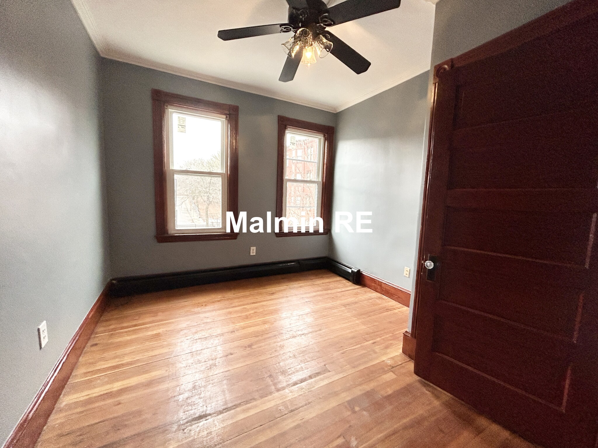 22 Wakalluh St, Roxbury