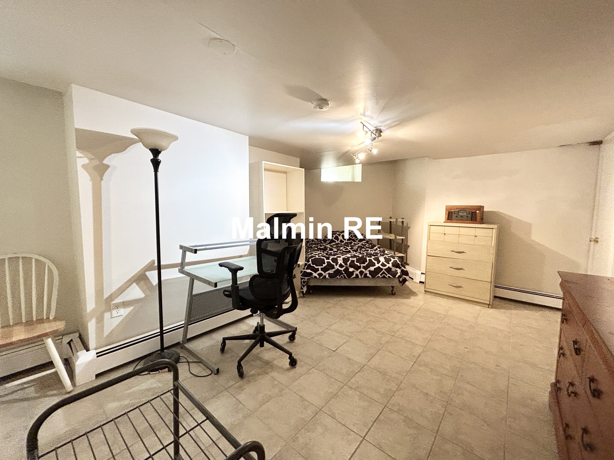 75 Hillside St, Mission Hill