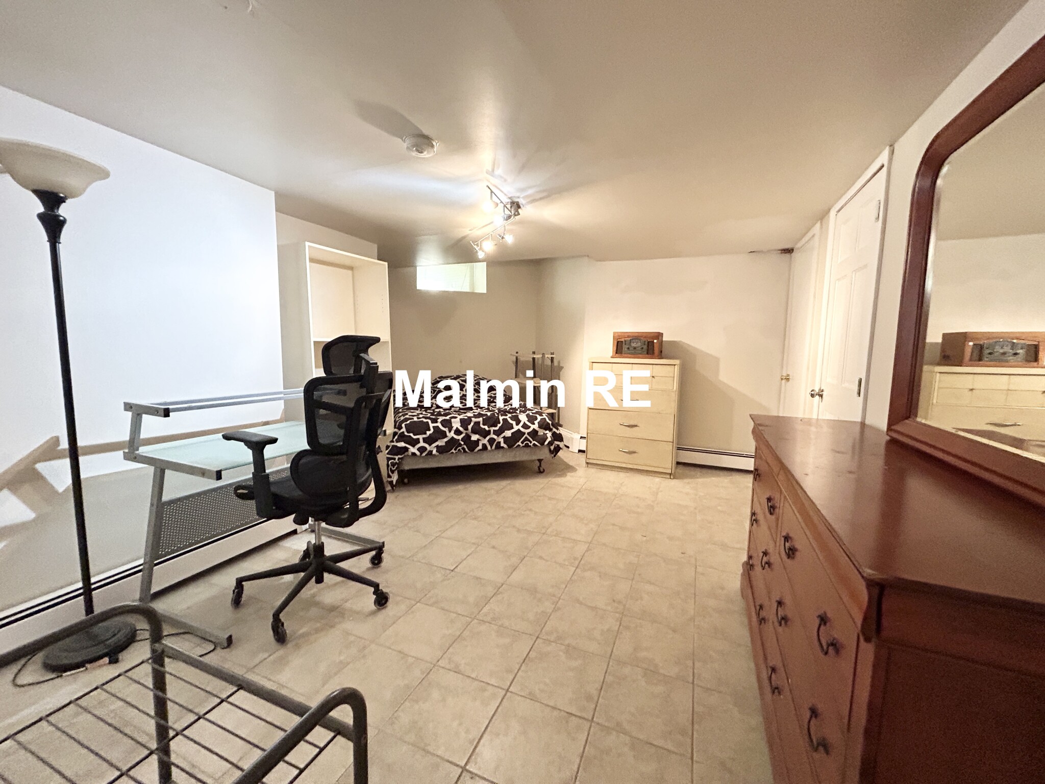 75 Hillside St, Mission Hill