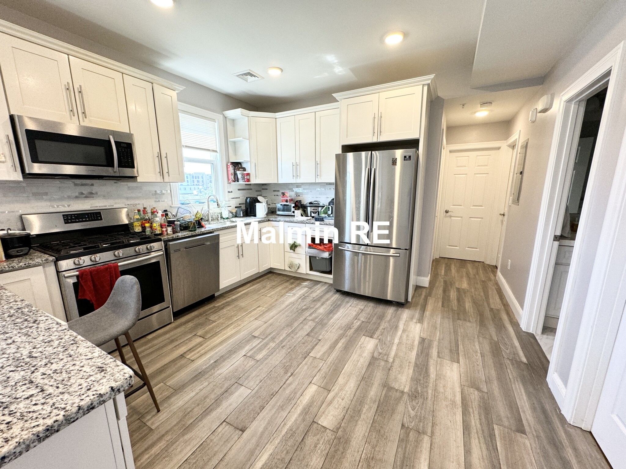 17 Harvard Ter, Allston