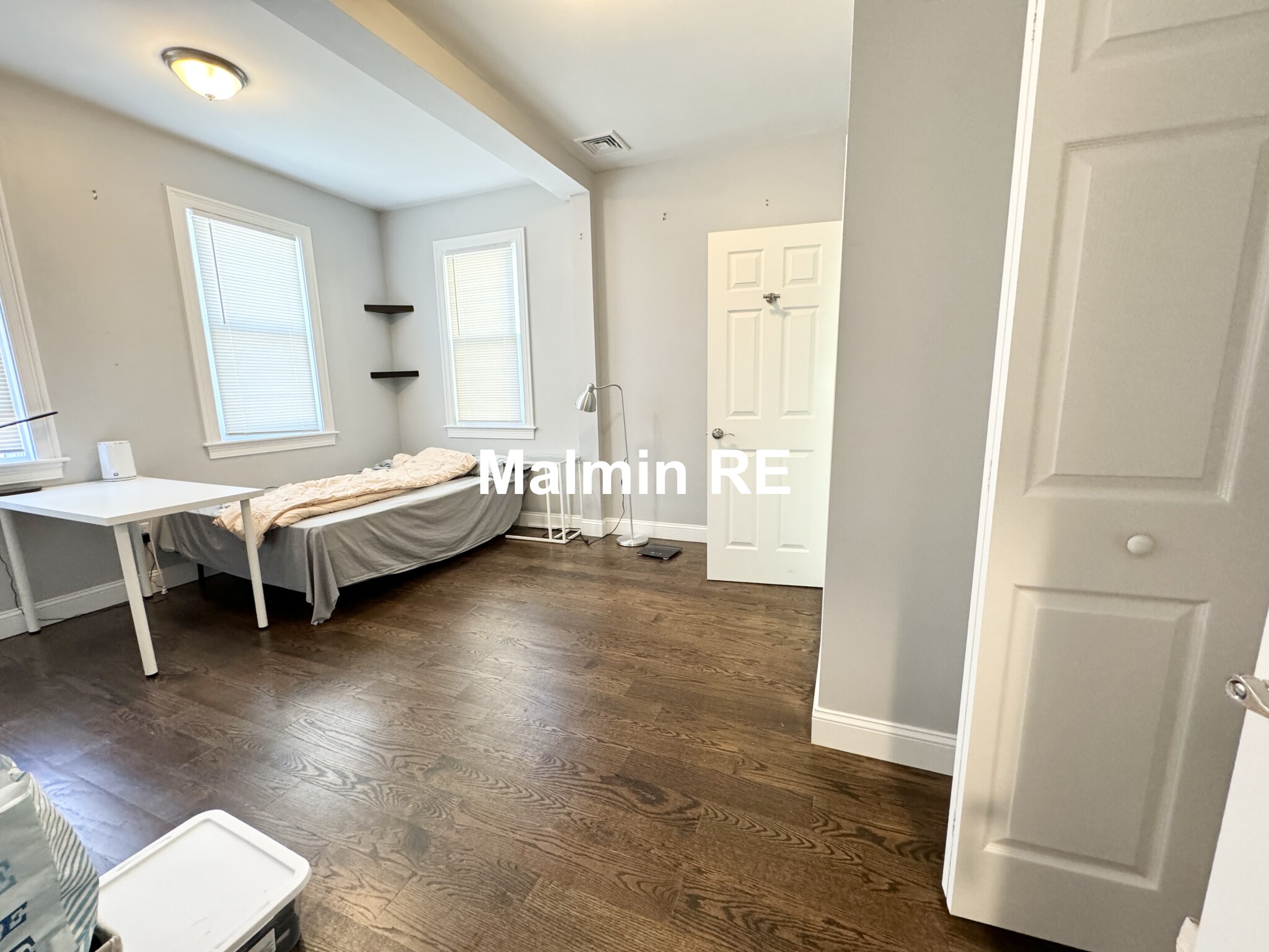 17 Harvard Ter, Allston