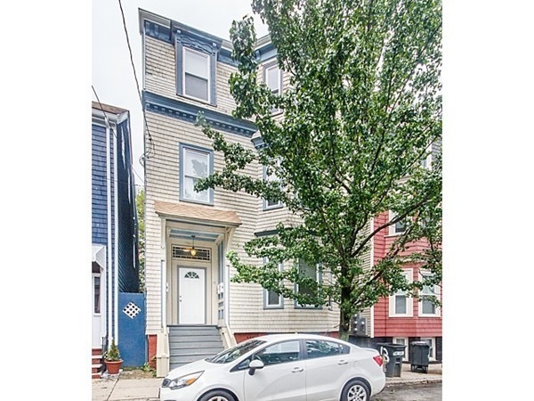13 Mercer St, South Boston