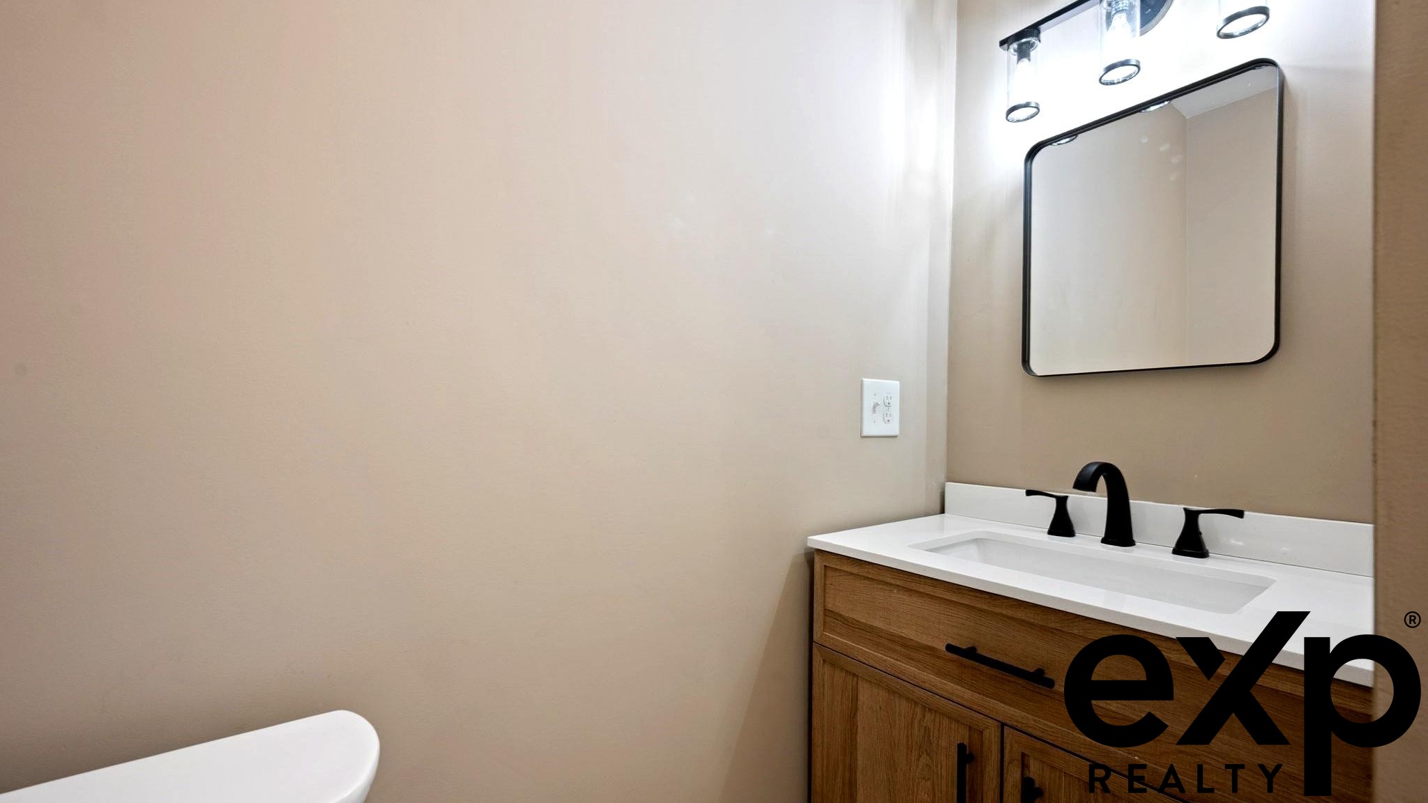 Photos of apartment on Monmouth St.,Boston MA 02128