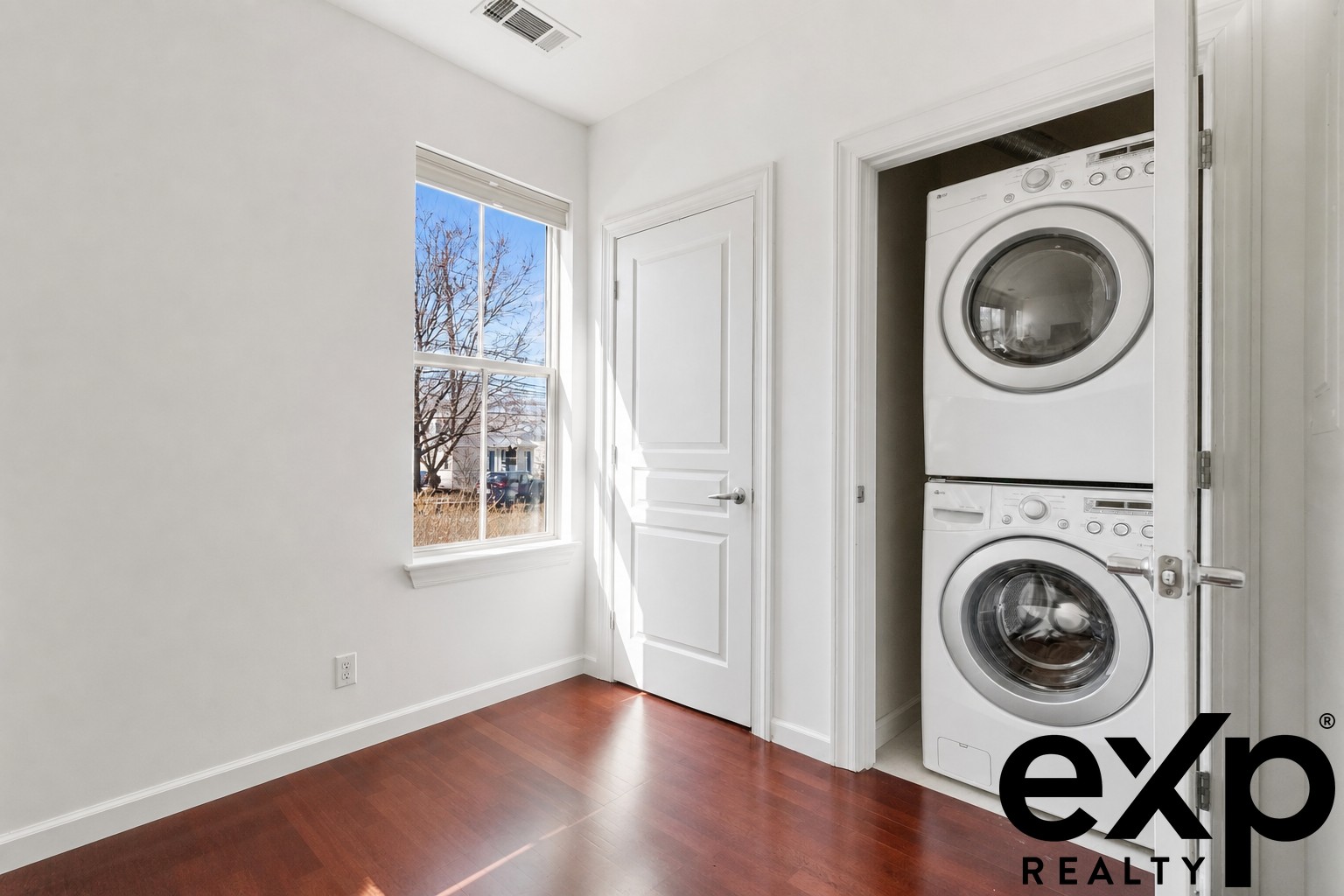 Photos of apartment on Repton Cir.,Watertown MA 02472