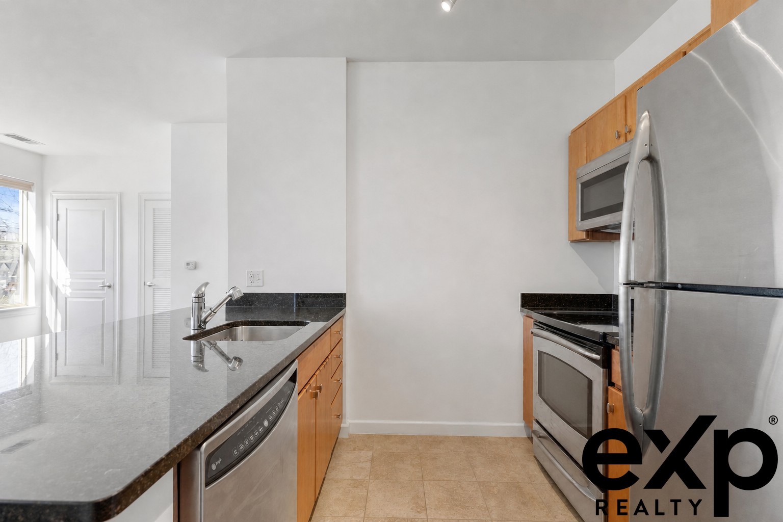 Photos of apartment on Repton Cir.,Watertown MA 02472