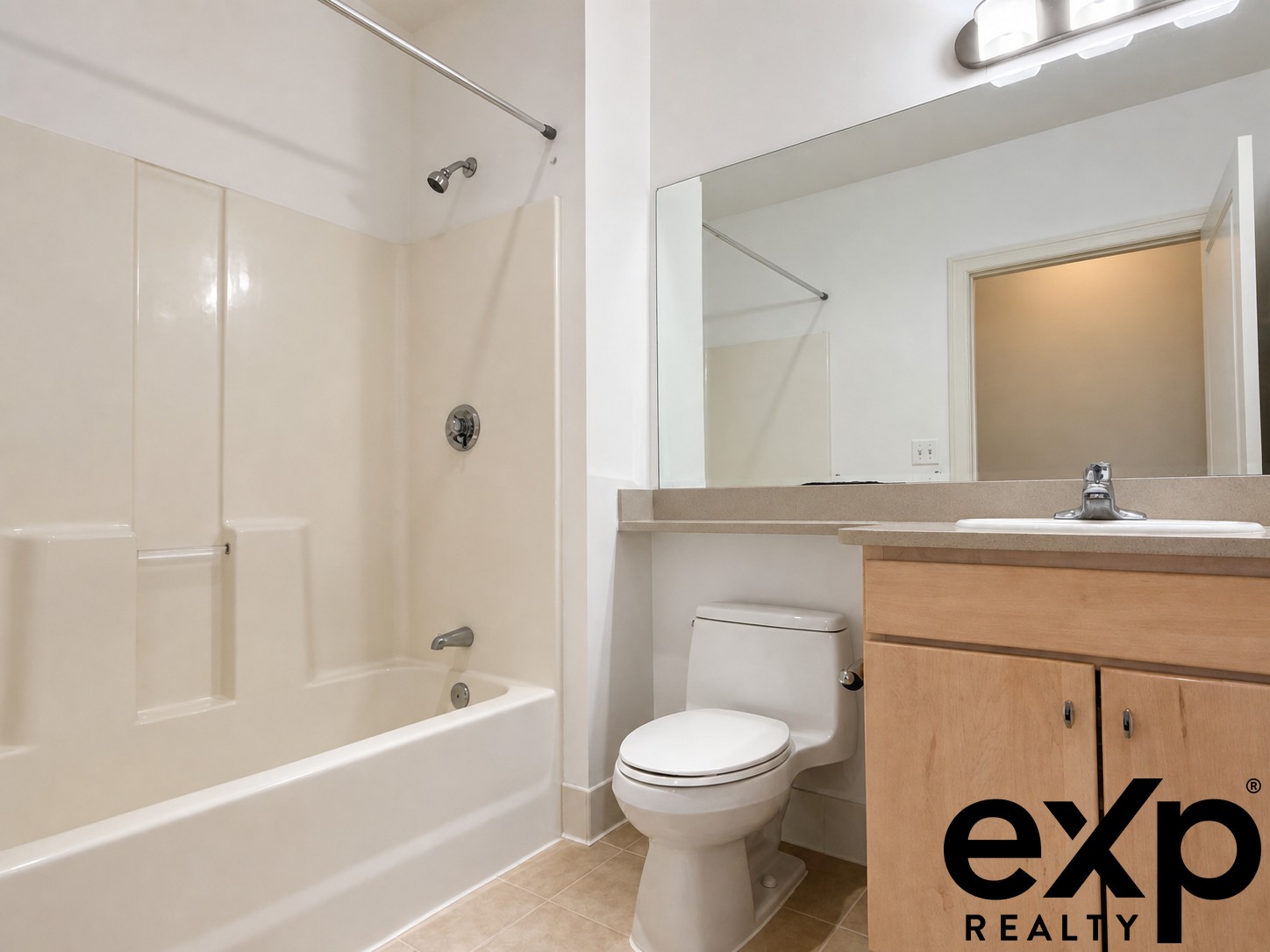 Photos of apartment on Repton Cir.,Watertown MA 02472