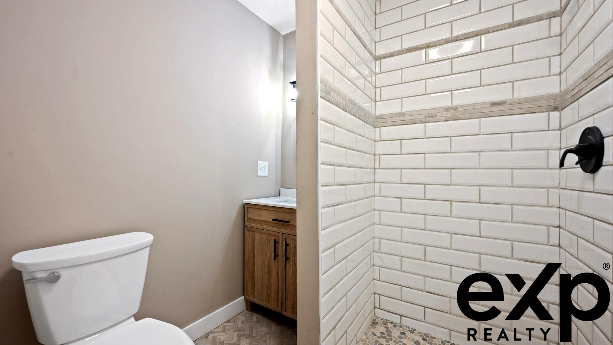 Photos of apartment on Monmouth St.,Boston MA 02128