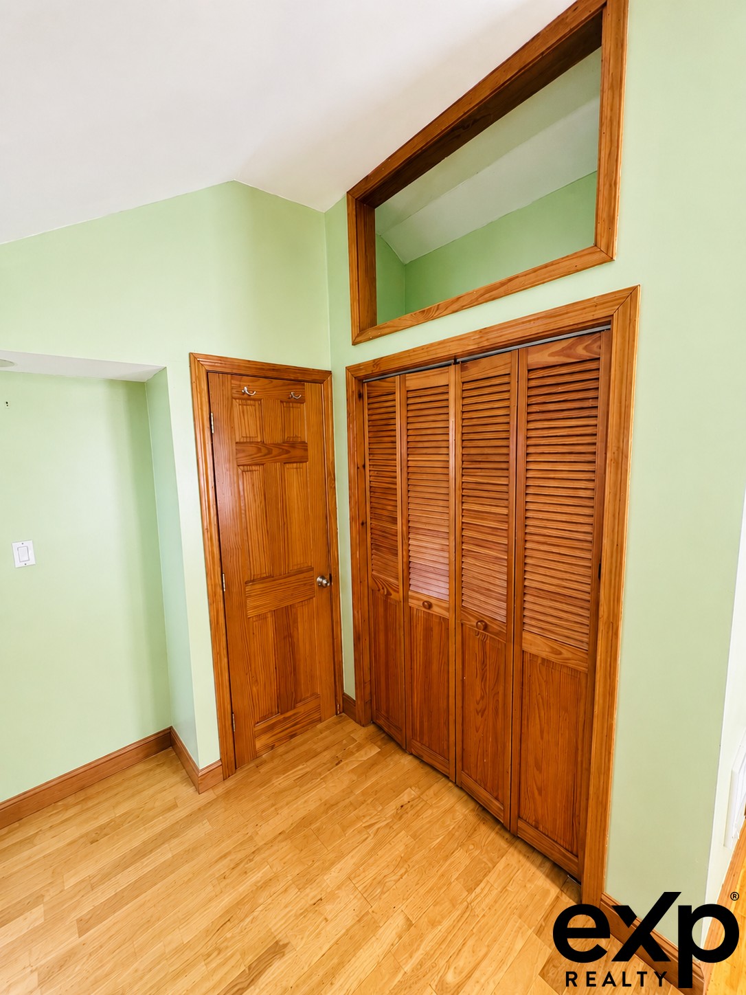 Photos of apartment on Union St.,Boston MA 02135