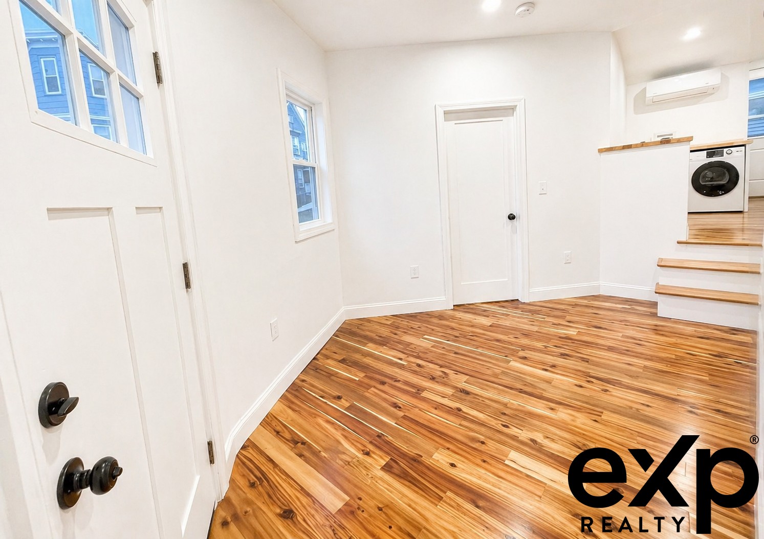 303 Carter St.
