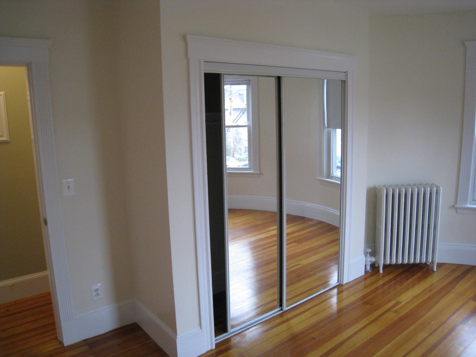 3 bed, 1 bath apartment for rent at 18 Bigelow Unit 0, Brighton — photo 5 of 11