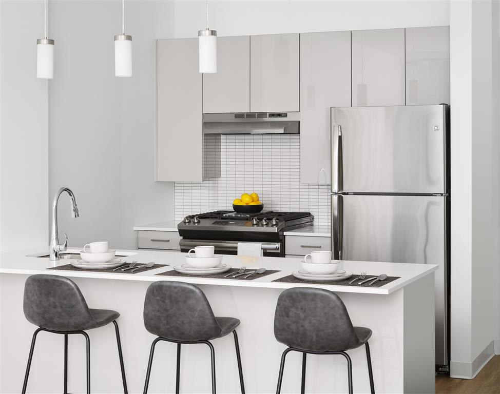 808 West Van Buren St. - 2,518USD / month