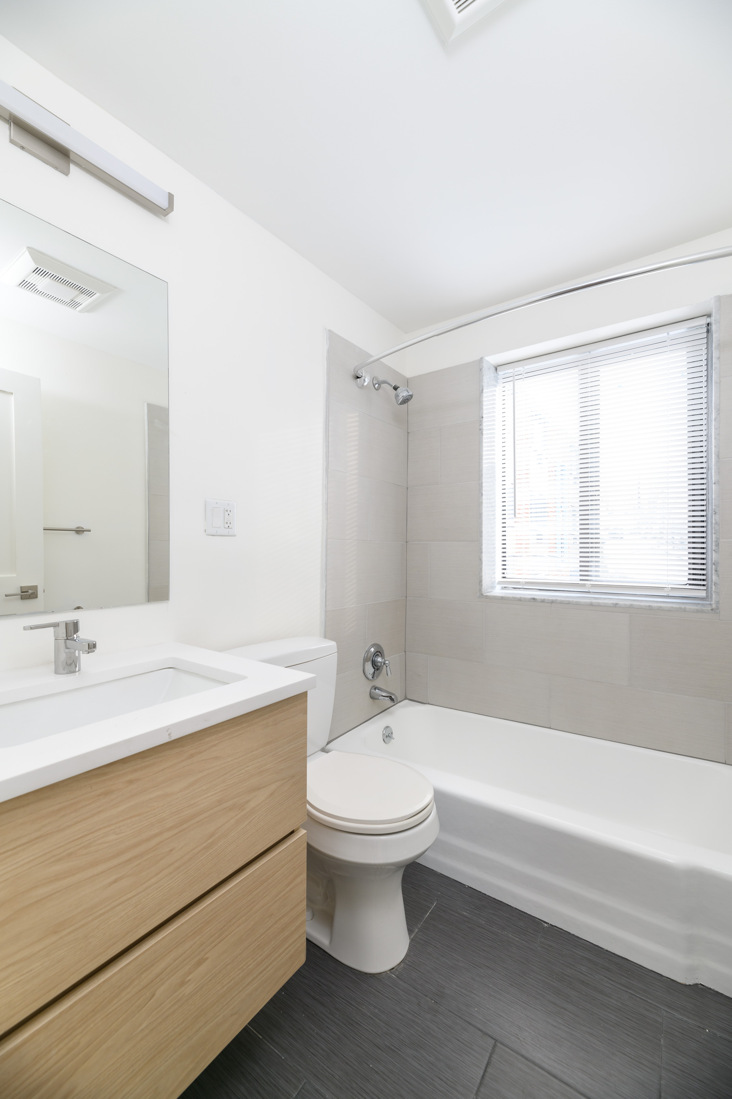 2 bed, 1 bath apartment for rent at 44 Parker Hill Ave Unit 10, Mission Hill — photo 5 of 14