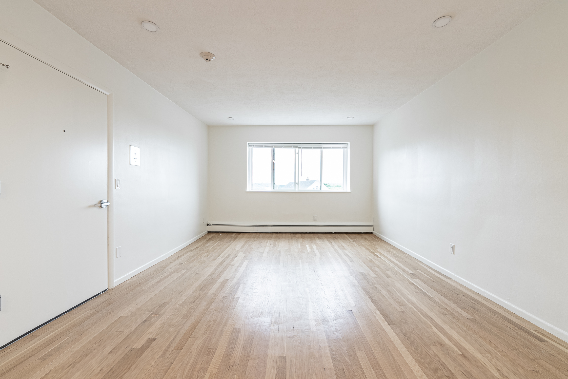 198 Hillside St, Mission Hill