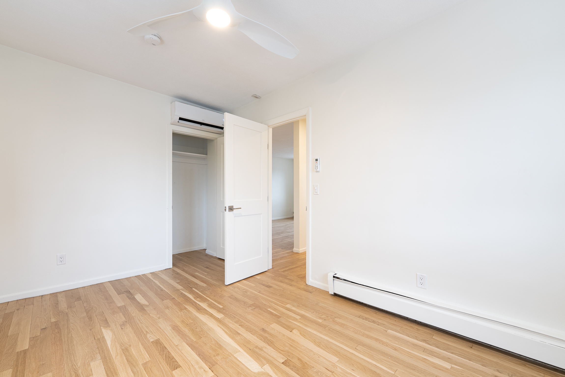 198 Hillside St, Mission Hill