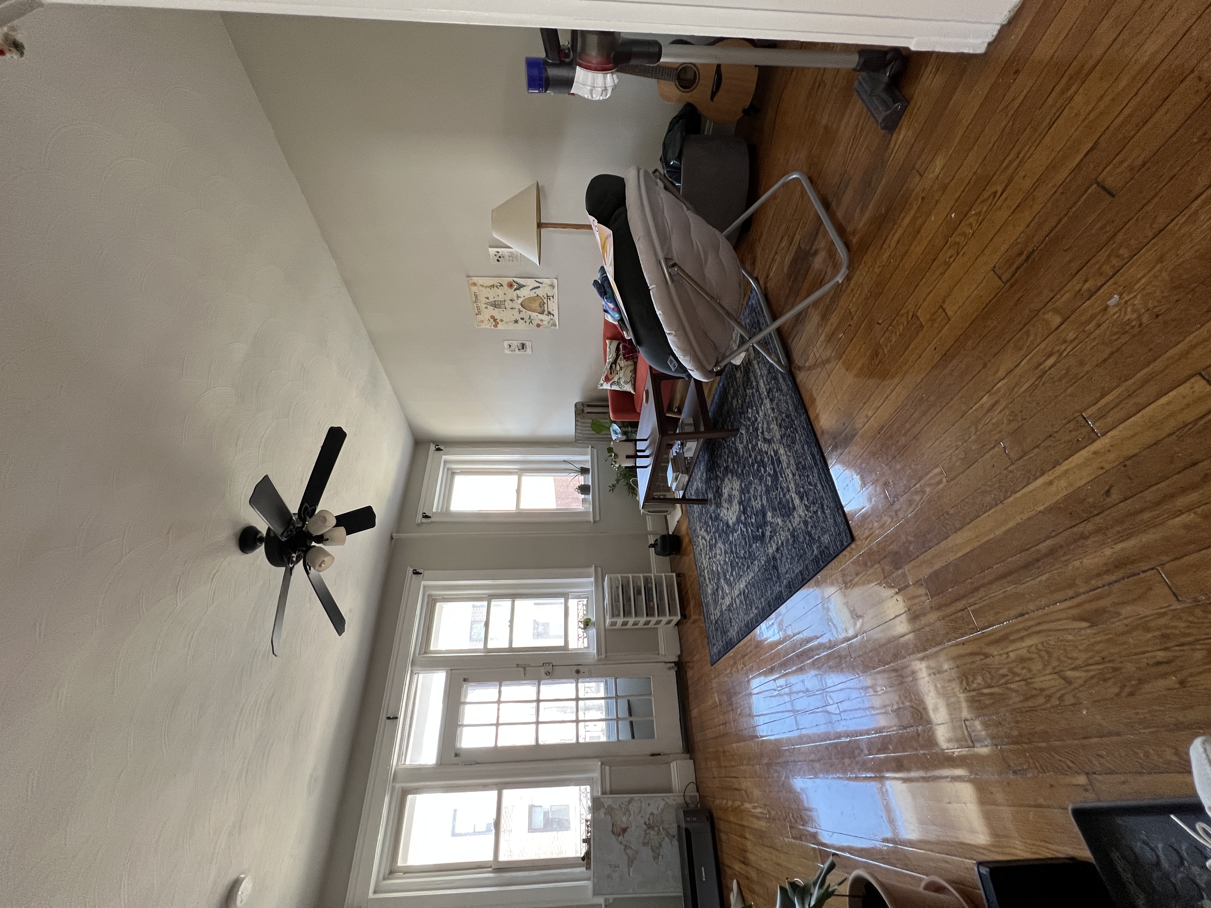 325 Summit Ave, Brighton