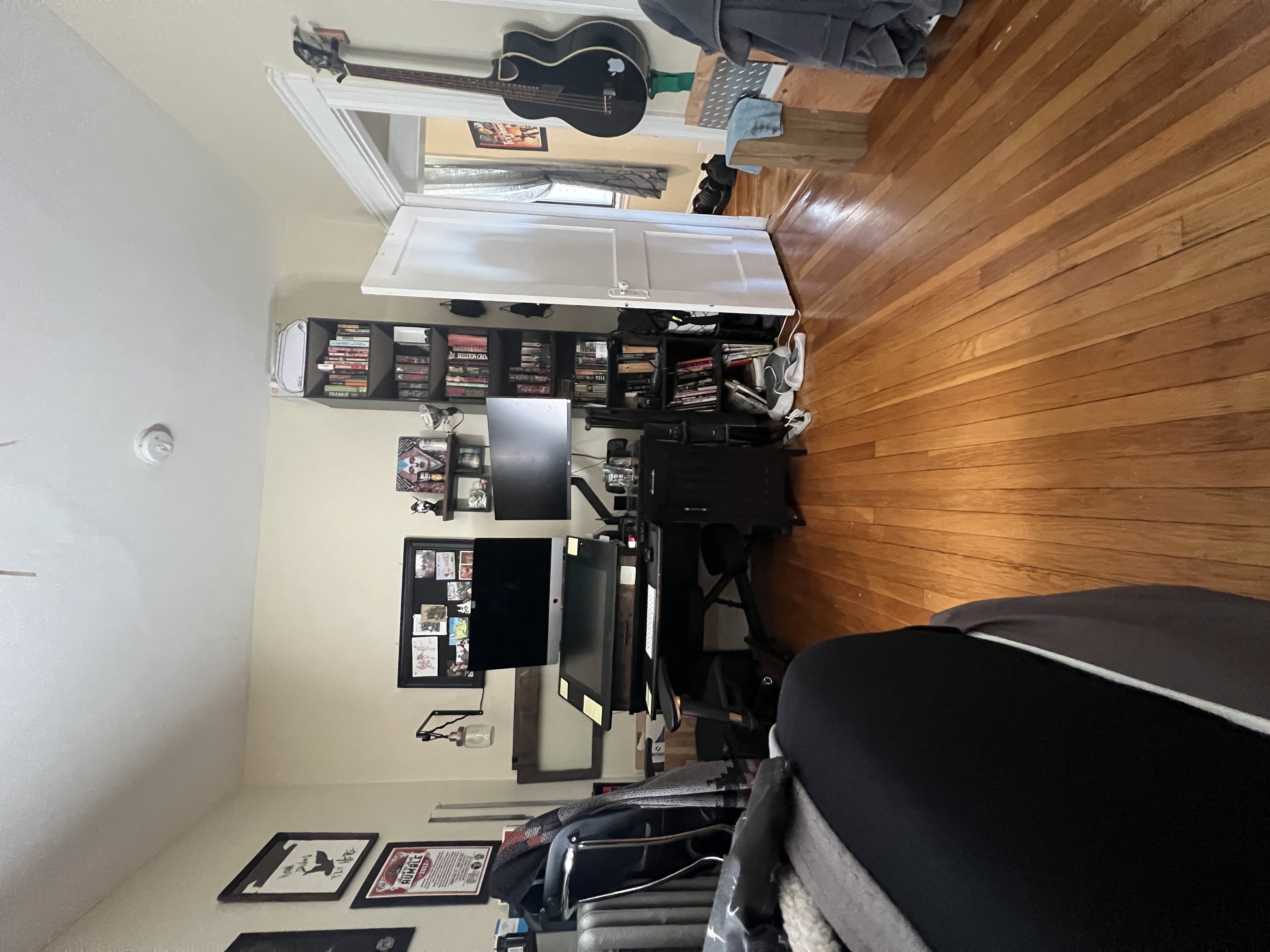 325 Summit Ave, Brighton