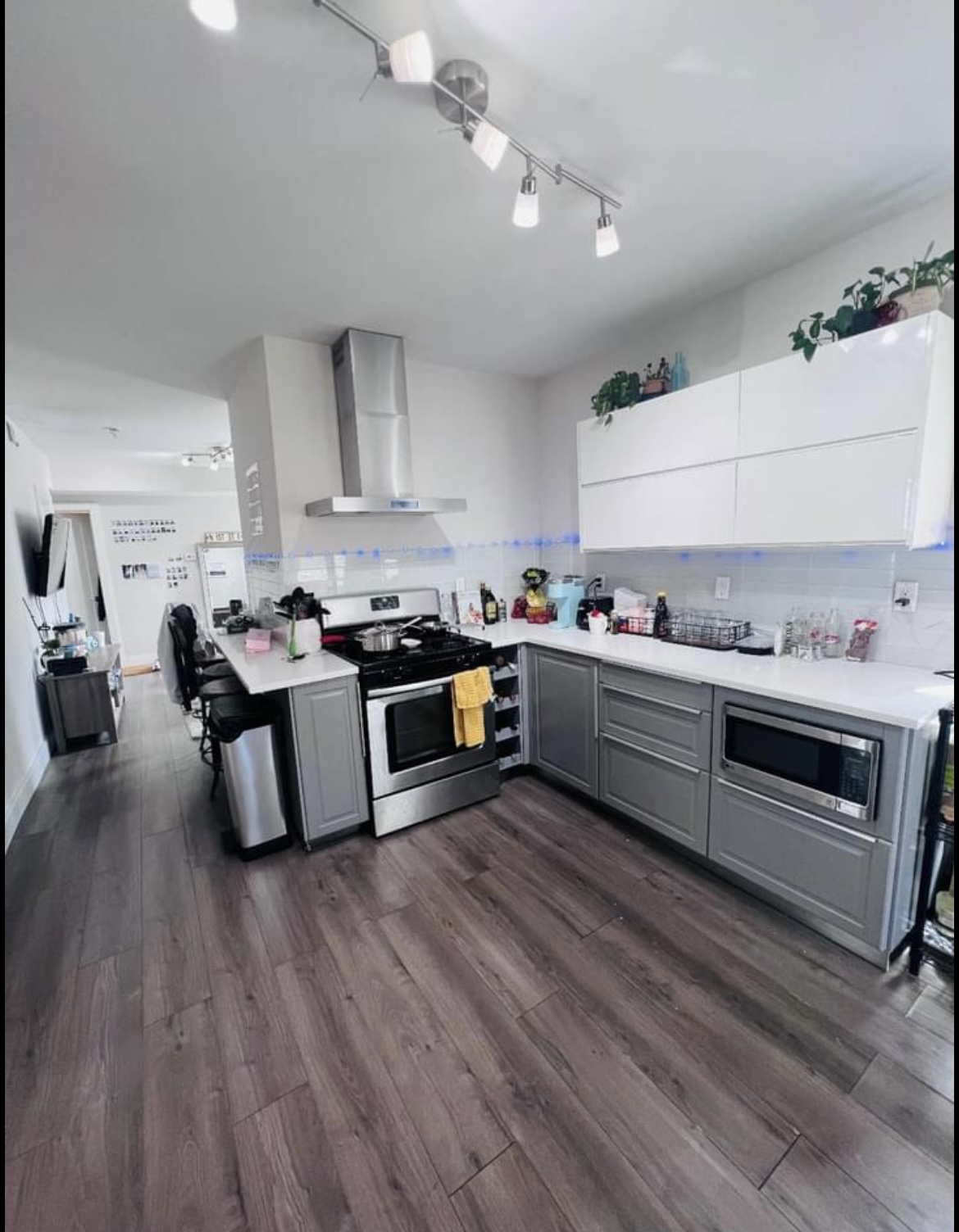 13 Carpenter St, South Boston