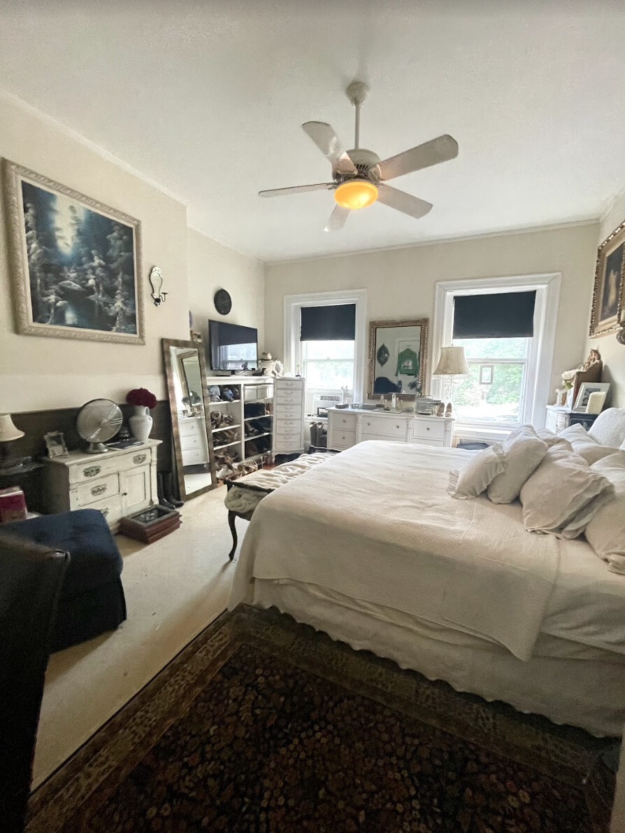 1685 Beacon St, Washington Square