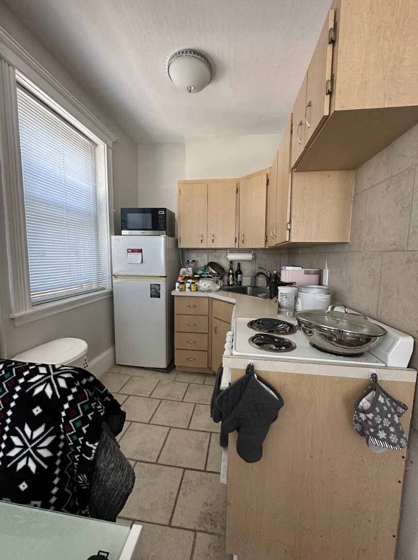 1082 Commonwealth Ave, Allston