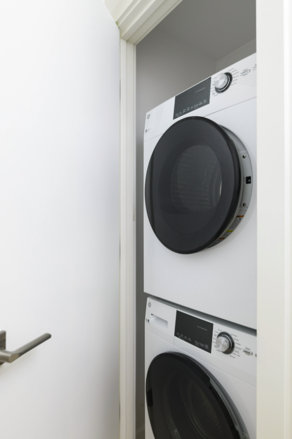 198 Hillside St, Mission Hill