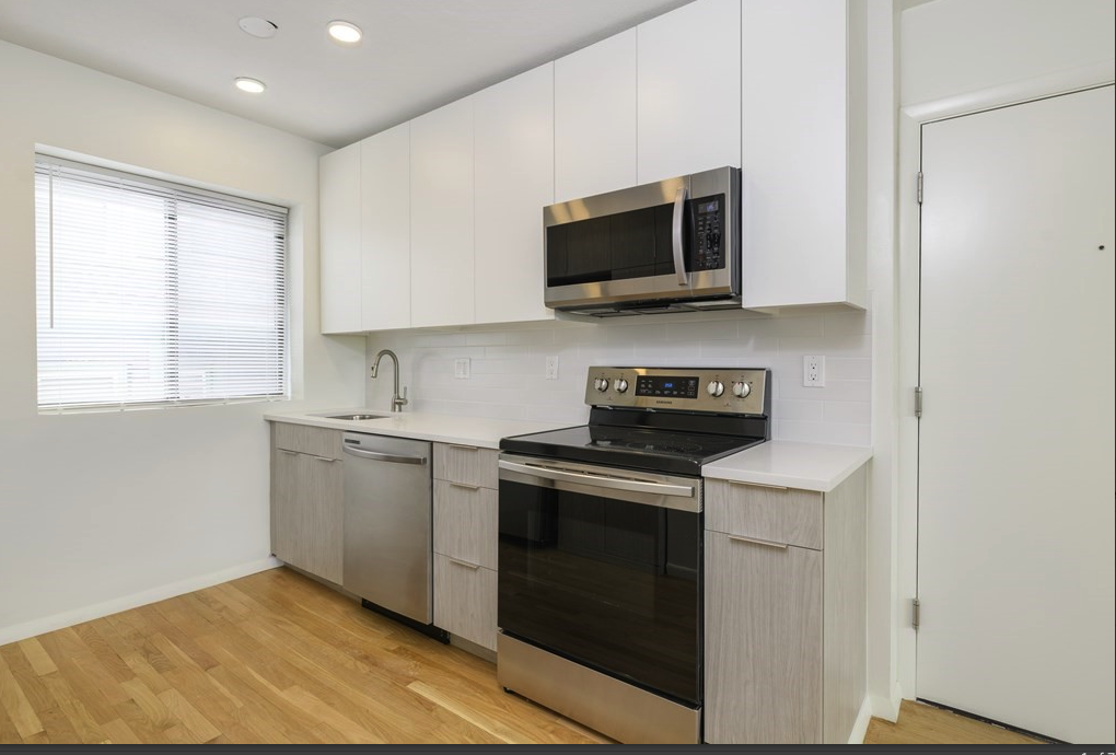 Photos of apartment on Commercial St.,Boston MA 